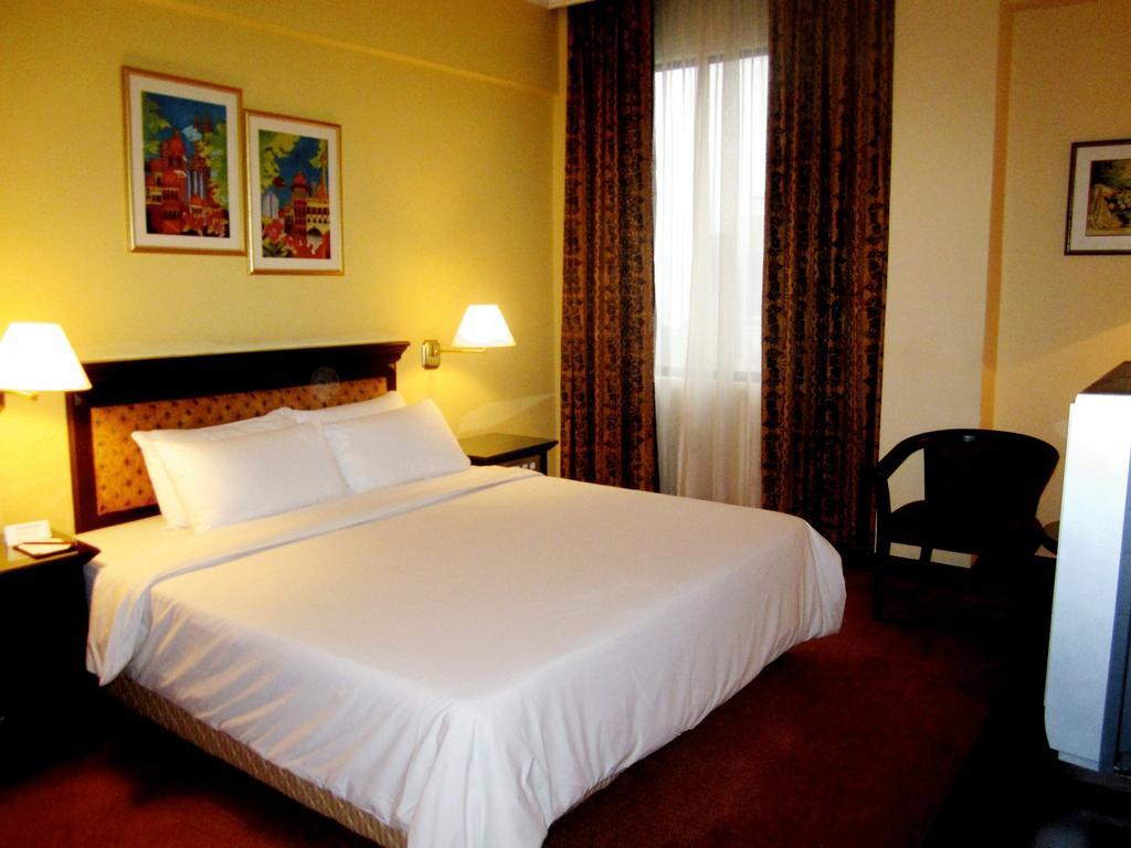 Kuala Lumpur International Hotel Екстер'єр фото