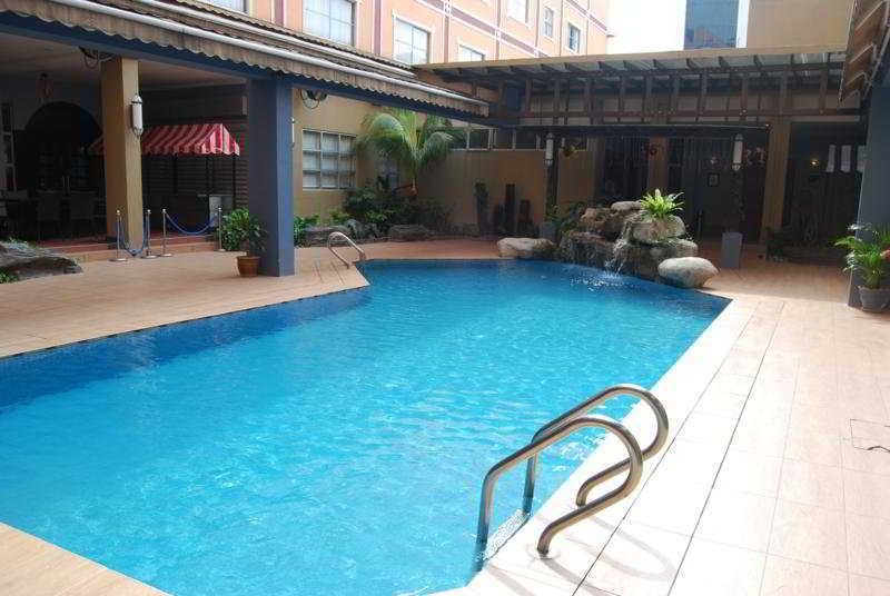 Kuala Lumpur International Hotel Екстер'єр фото